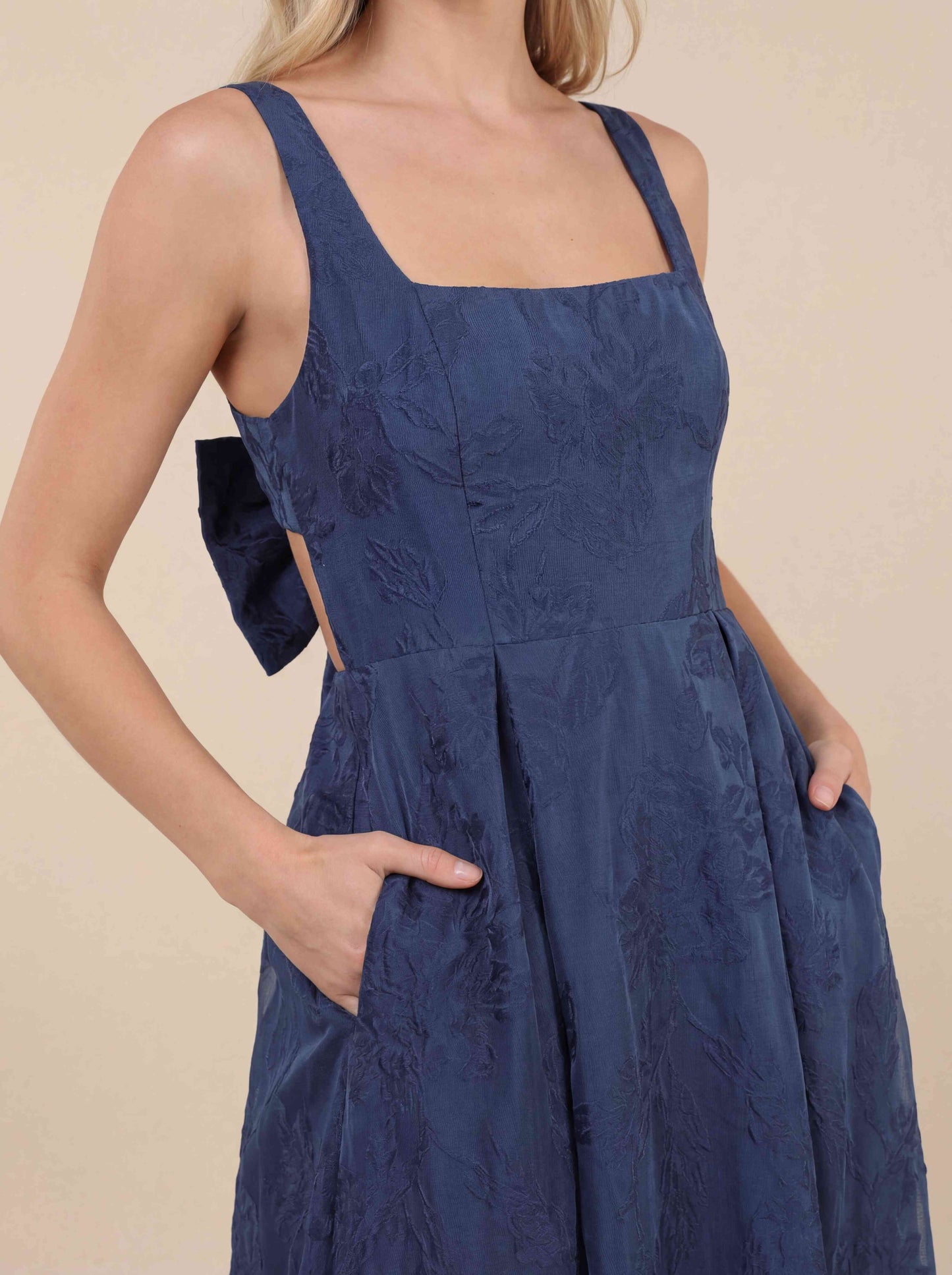 Jacquard Tie-Back Maxi Dress with Pockets