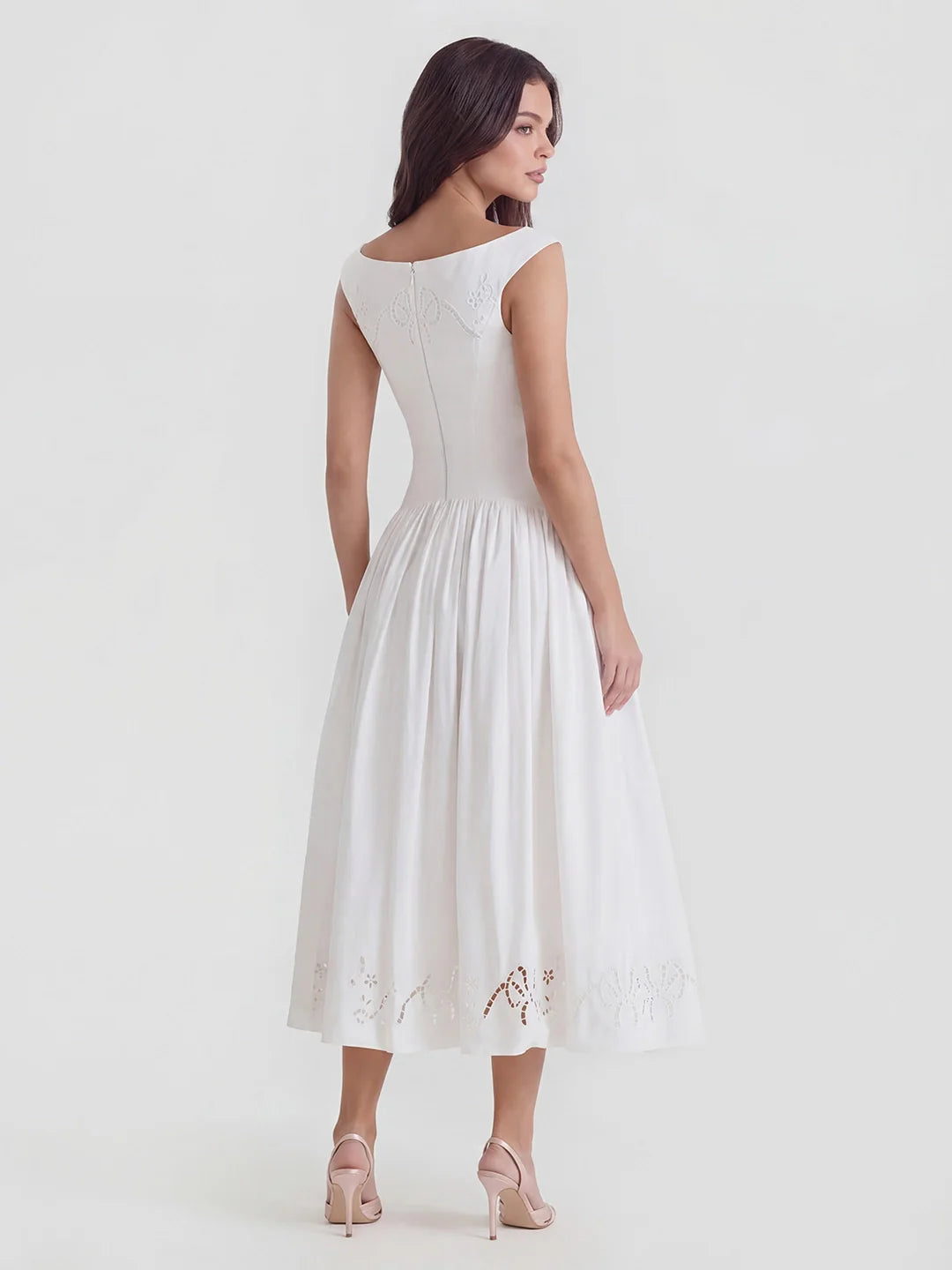 Exquisite Boat Neck Fil-Coupé Maxi Dress