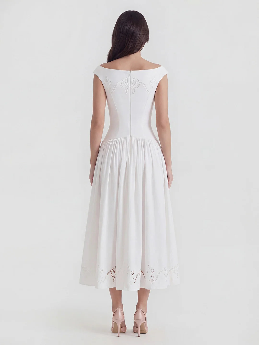 Exquisite Boat Neck Fil-Coupé Maxi Dress