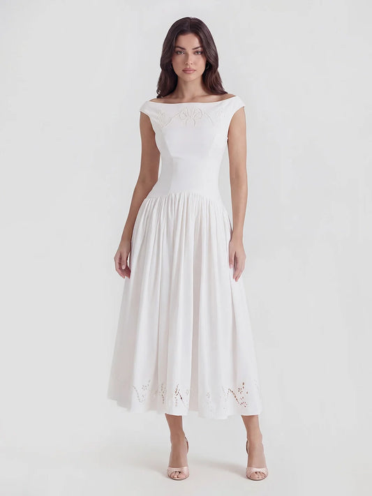 Exquisite Boat Neck Fil-Coupé Maxi Dress