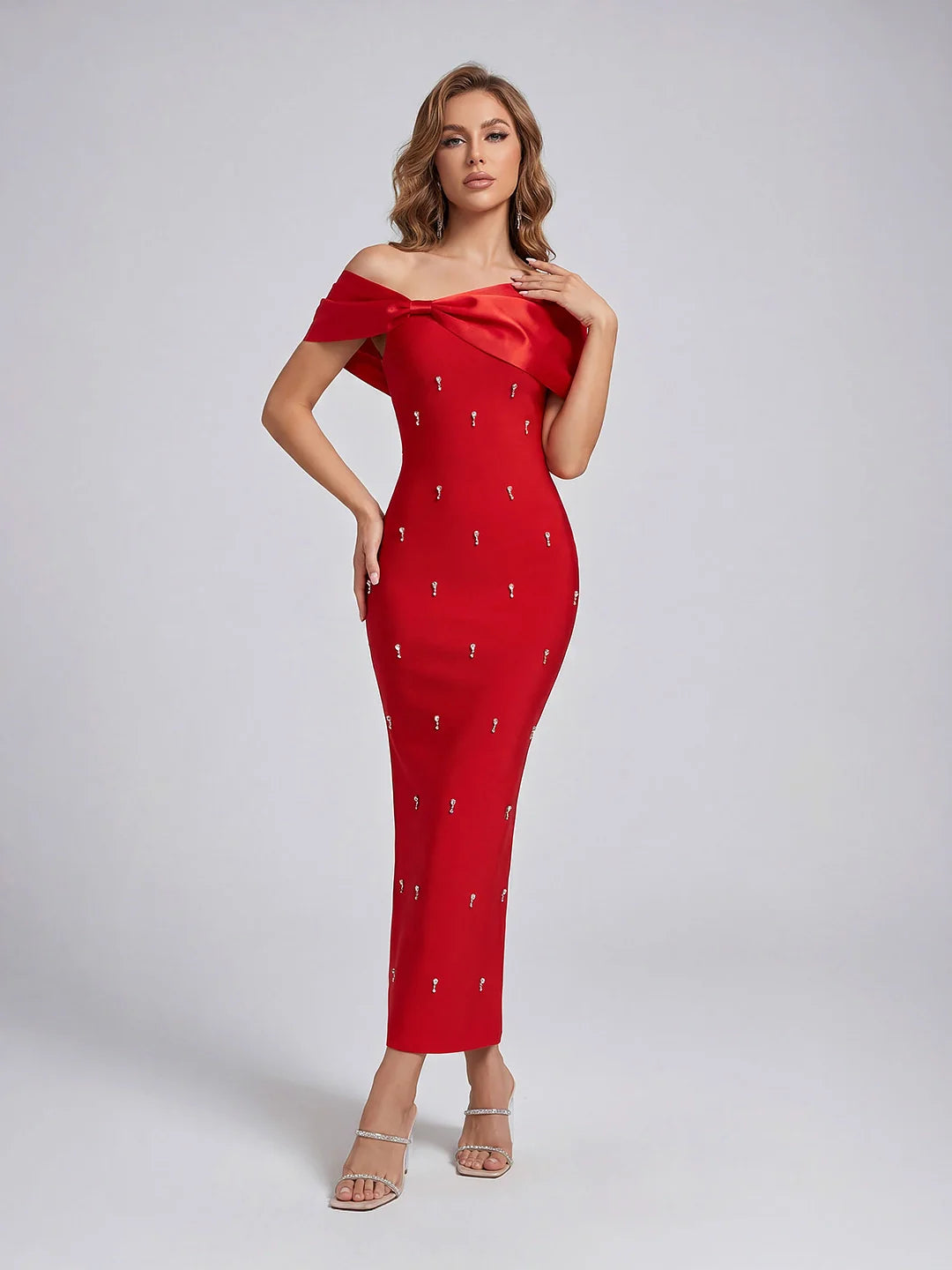 One-shoulder diamond bow bandage dress